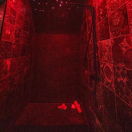 לינה וארוחת בוקר מרסיי Le Hammam Du Panier מראה חיצוני תמונה